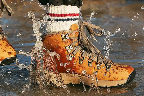 La diferencia entre botas impermeables y botas de lluvia
